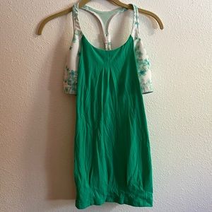 Lululemon green floral tank with bra size 8